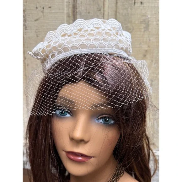 Vintage Cream Satin Pillbox Hat White Lace Birdcage Veil Bridal Wedding - Picture 8 of 13